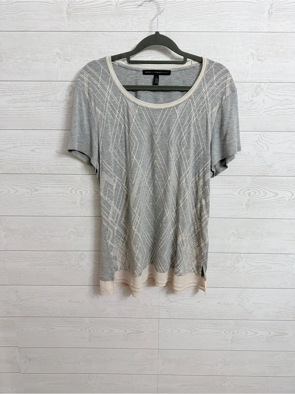 White House Black Market Gray Knit Gold Glitter Tee with Cream Accents. Size L - Picture 1 of 5